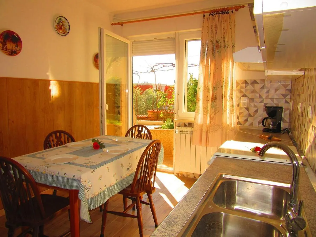 Apartments Jaksa 181 Pula Croatia